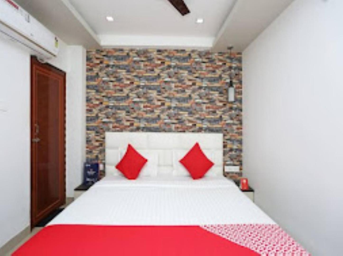 Hotel Sai Jagannath Μπουμπάνεσβαρ Εξωτερικό φωτογραφία